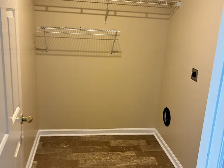 105 Parker Pl #105 — Photo 10