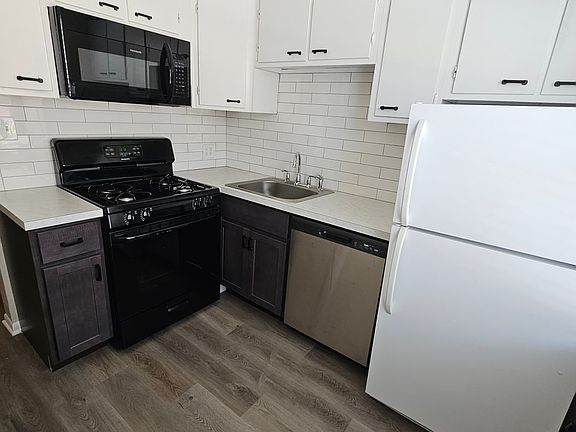 4th image of 303 S Main St Suite 1