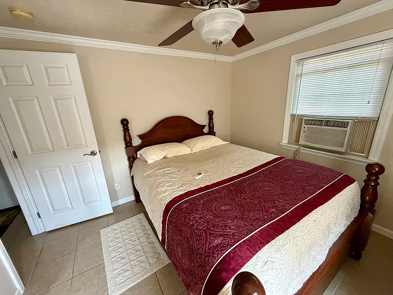 7408 Yale Ave — Photo 15