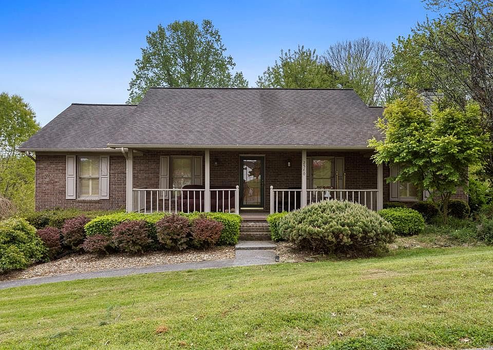 1st image of 2560 Lakemont Cir