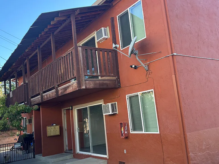 226 Arana Dr #C — Photo 16