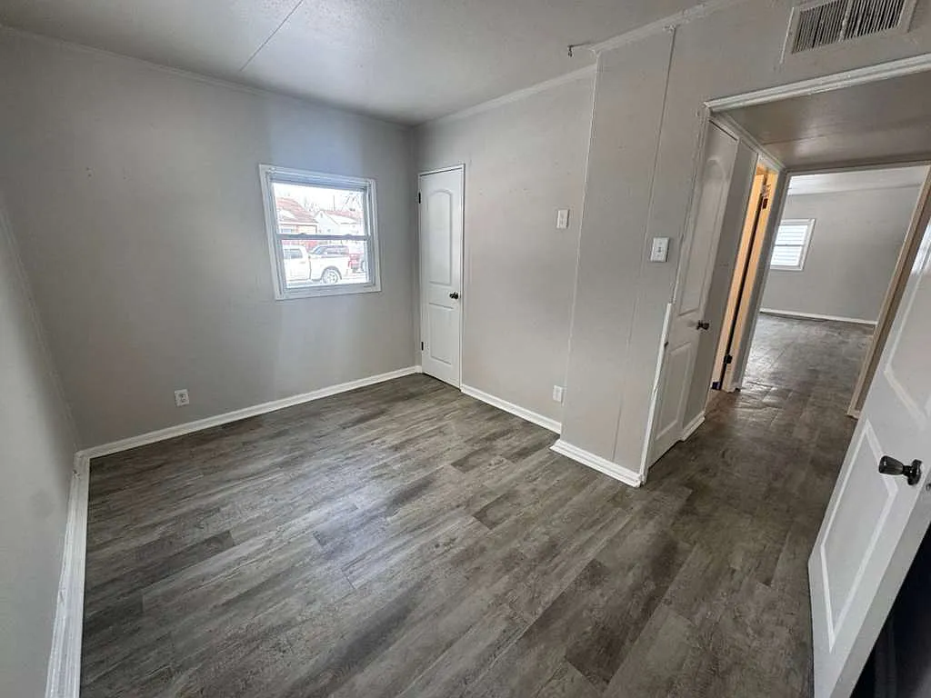 4018 Tyler Street - 1 — Photo 4