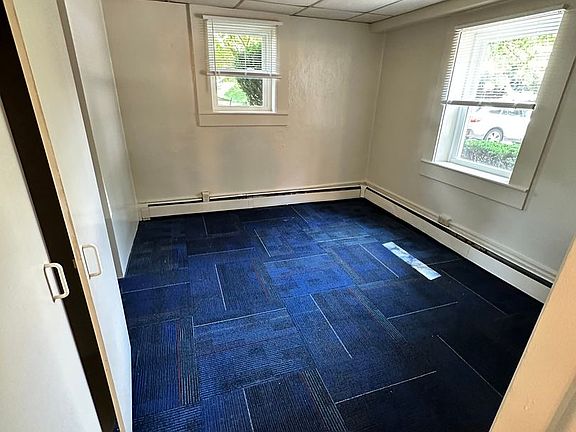 5th image of 5200 Earl Dr APT 5
