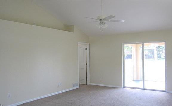 4th image of 2214 NE 20th Ave