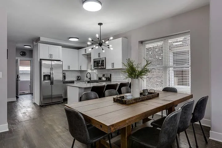 1610 W Waveland Ave #1 — Photo 2