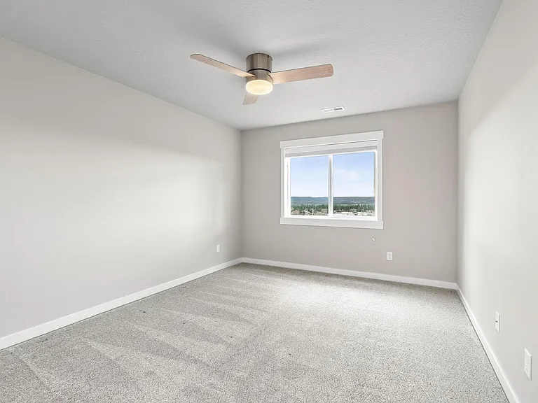 4740 W Derek Ave — Photo 27