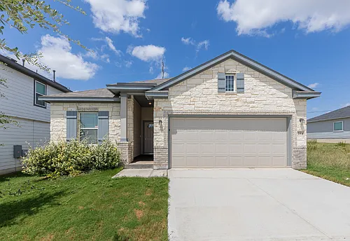 284 Ashley Loop Photo 1