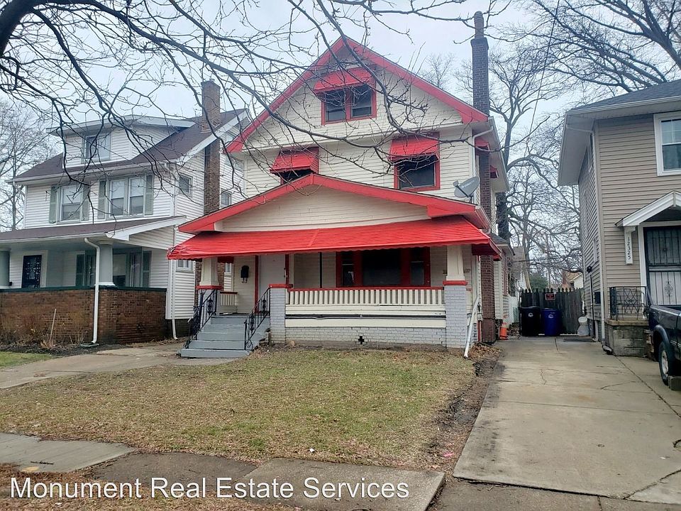 1st image of 12323 Castlewood Ave