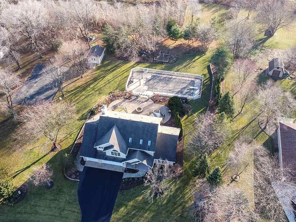 1st image of 1301 Sunmeadow Ln