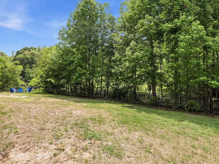 4864 Breeze Way — Photo 26