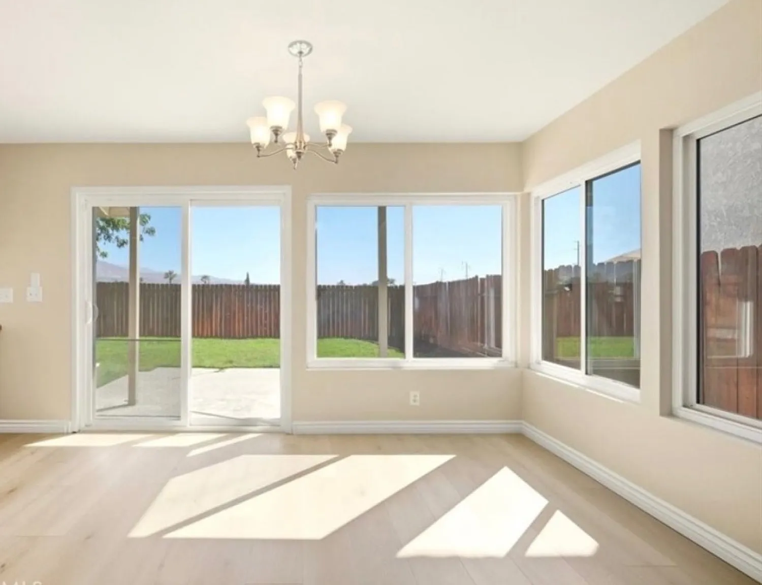 3 bed, 1474 sqft, $3,000 — Photo 3