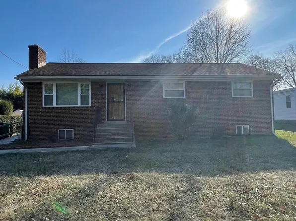 4723 Bromley Ave, Suitland, MD 20746