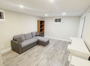925 Byron St N, Whitby, ON L1N4P2
