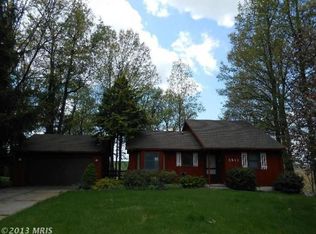 5911 Greenbriar Ter, Fayetteville, PA 17222