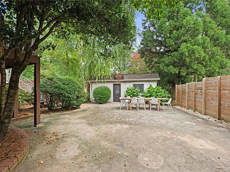 1337 Briarcliff Rd NE — Photo 41