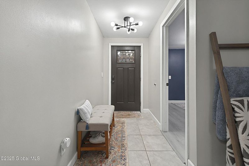3rd image of 52 Wake Robin Road