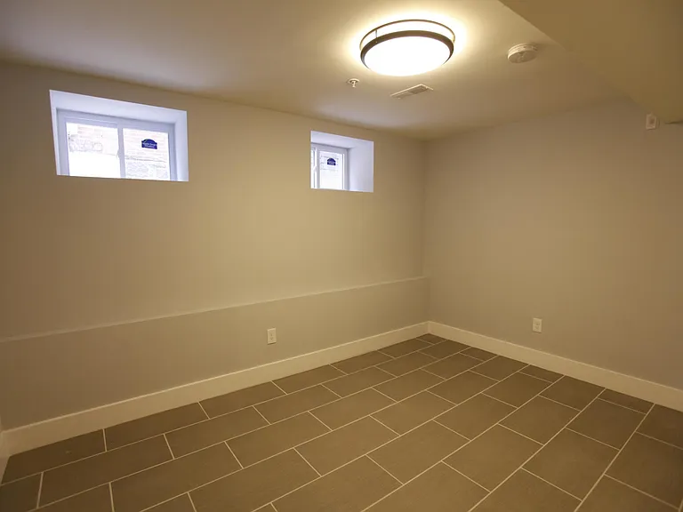 4921 Cedar Ave #1 — Photo 10