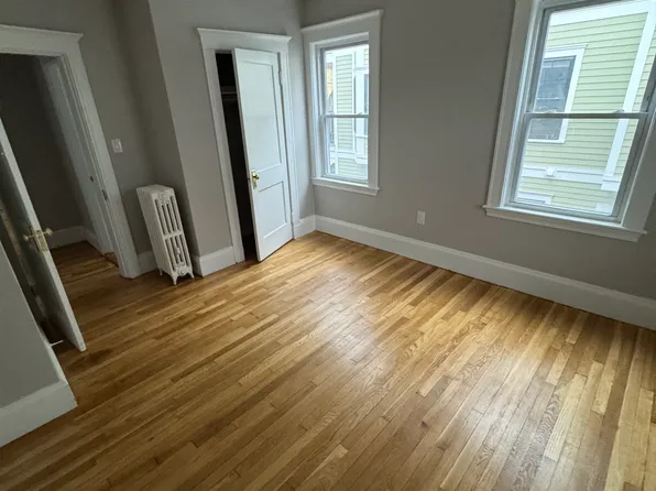 97 Williams St APT 2, Jamaica Plain, MA 02130