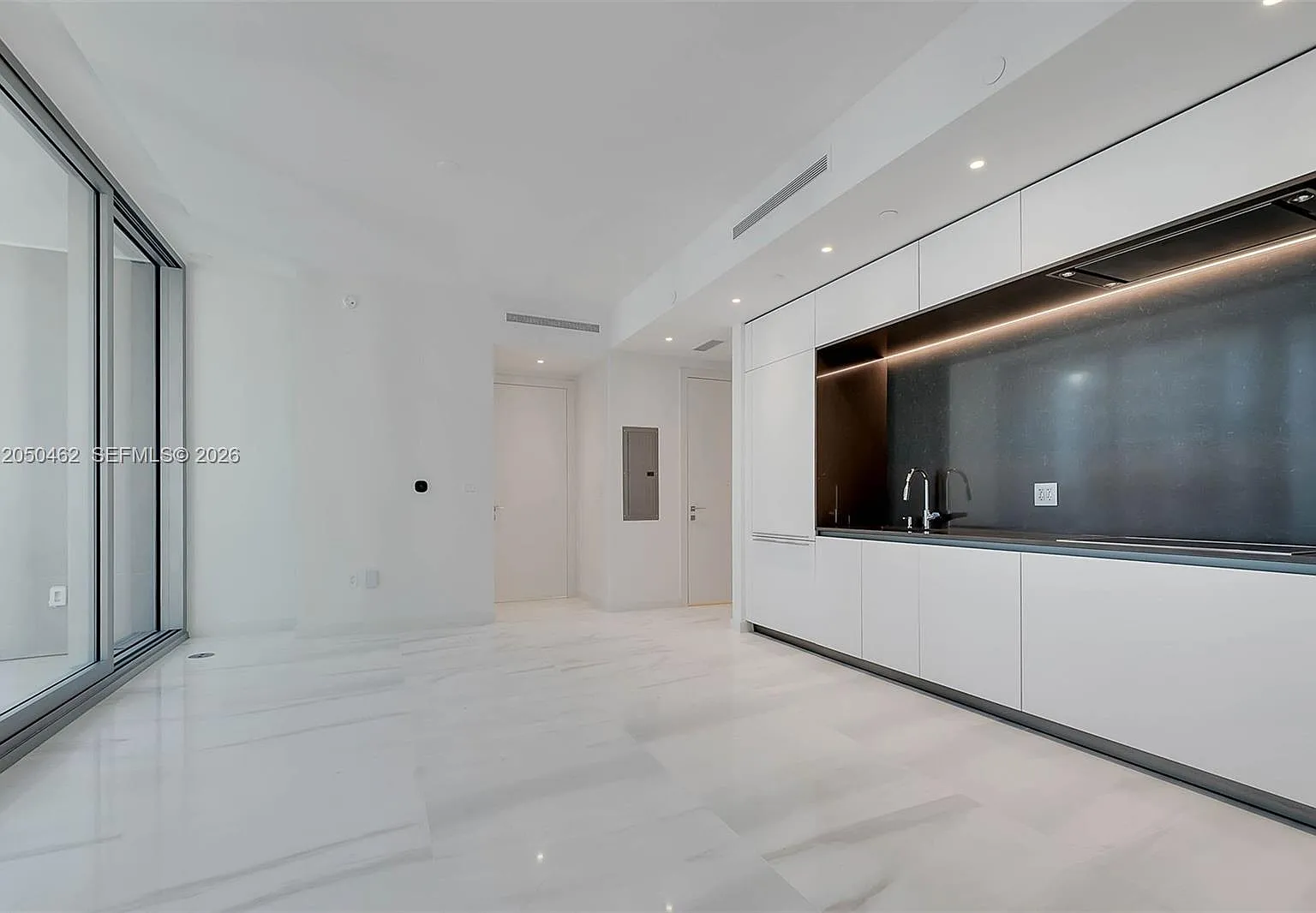 Aston Martin Residences — Photo 1