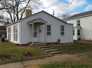 507 Main St, Henry, IL 61537