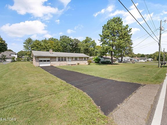 2nd image of 1103 Adair Dr