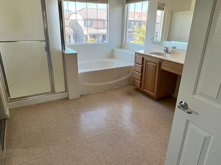 4032 Wild Magic St — Photo 4