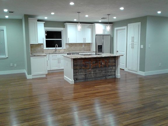 2nd image of 9265 SW 181st St