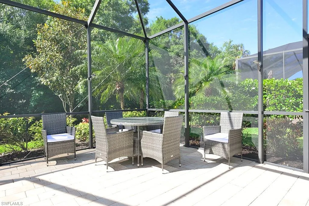 3 bed, 2.0 bath, 2160 sqft, $7,500 — Photo 3