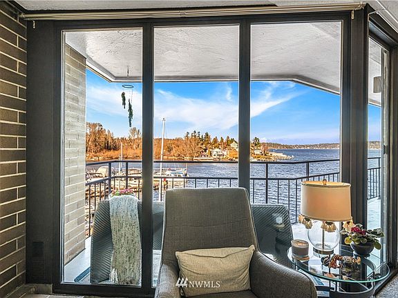 4th image of 9468 Rainier Avenue S #409