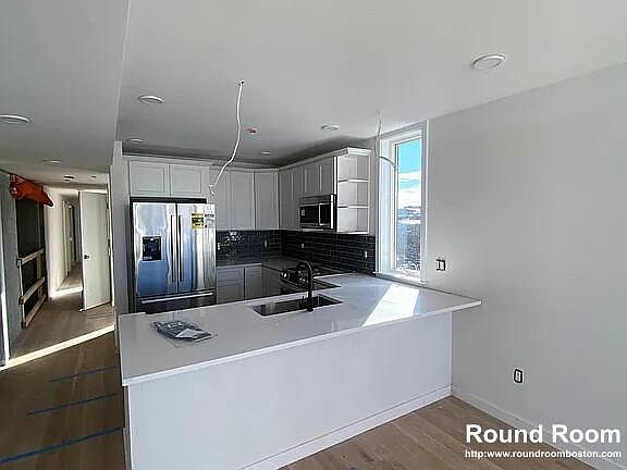 2nd image of 175 Gove St #8B