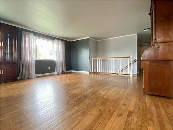 4th image of 216 McWilliams Dr