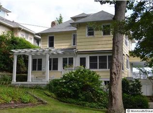 16 Bonnie Brae Path, Atlantic Highlands, NJ 07716