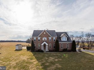 498 Summit View Dr, Westminster, MD 21158