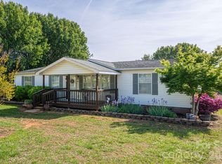 402 Wilson Dr, Lawndale, NC 28090