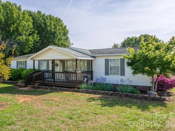 402 Wilson Dr, Lawndale, NC 28090