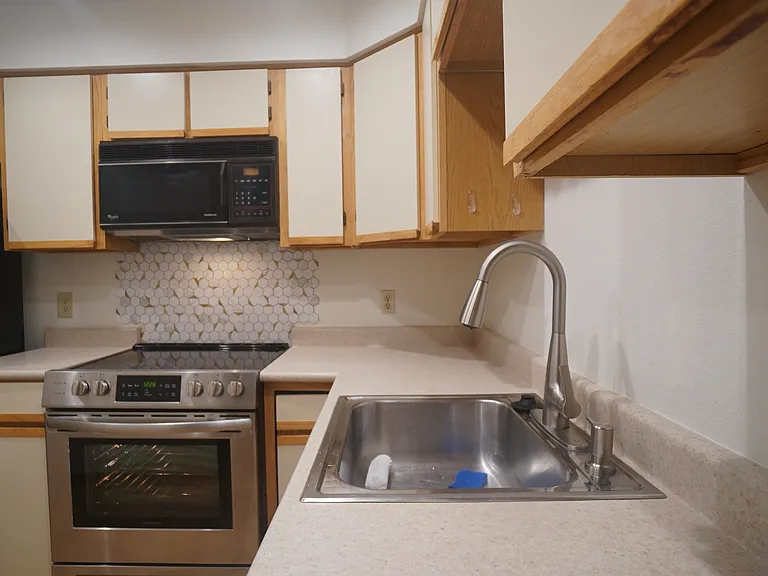 2805 Sundown Ln #312 — Photo 25