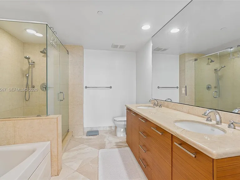 50 Biscayne Blvd #5402 — Photo 31