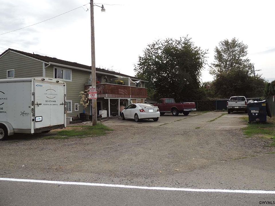 2nd image of 193 Rosewood Dr NW
