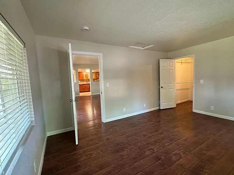 Country Lane - A Must See Community! — Photo 11