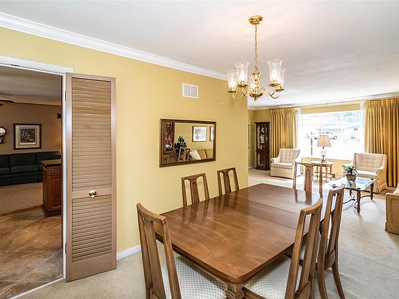 5th image of 9027 Rock Forest Dr