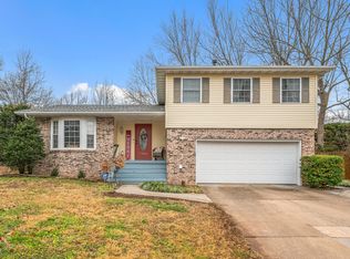 2112 E Breckenridge Pl, Springfield, MO 65804