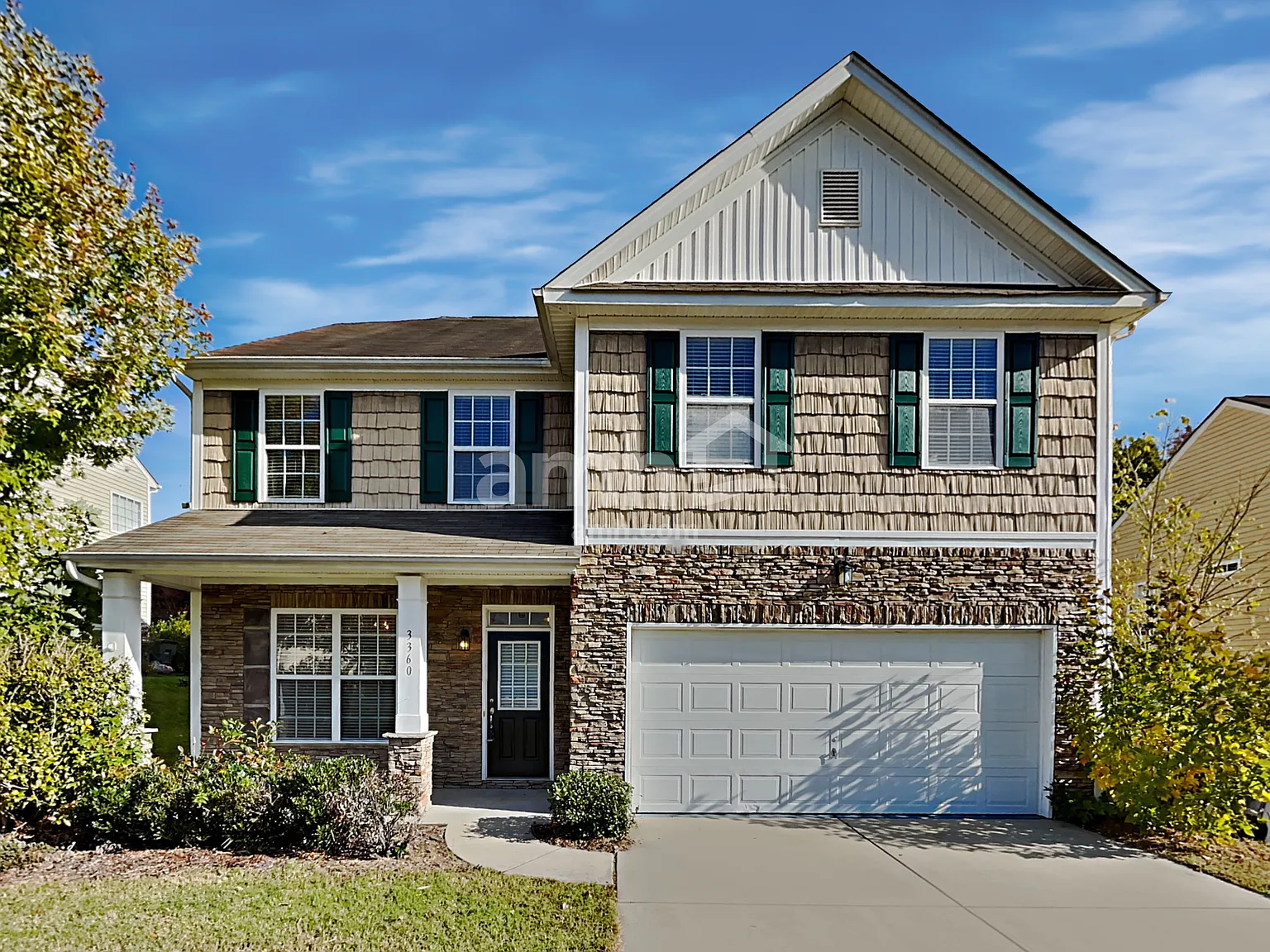 5 bed, 2.5 bath, 2820 sqft, $2,810 — Photo 1