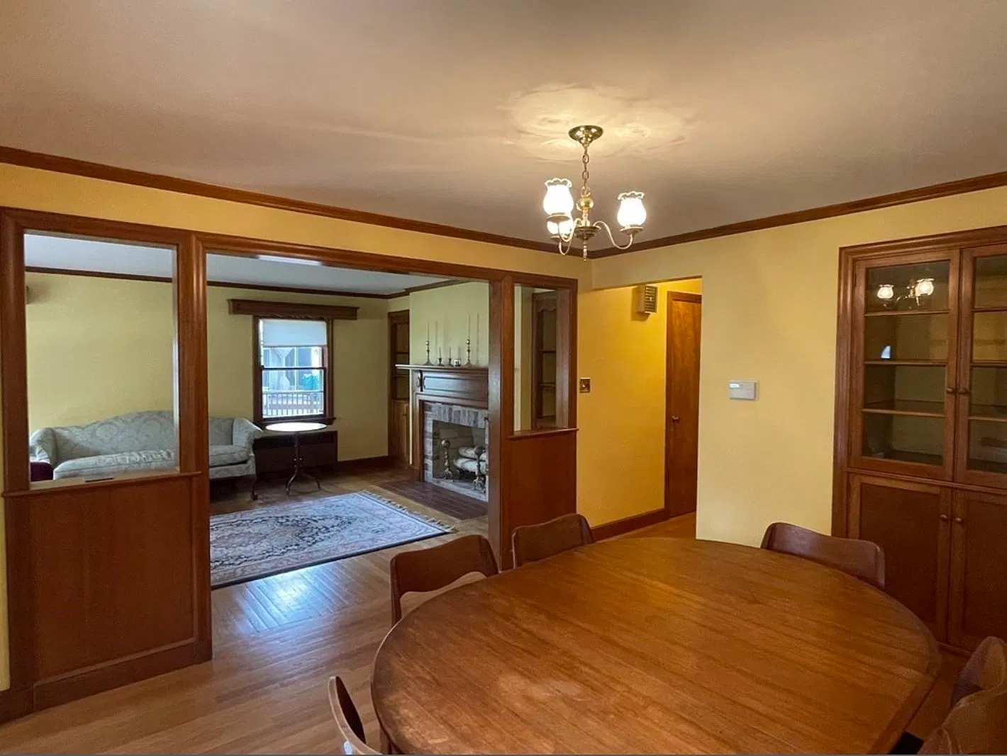 3 bed, 1.5 bath, 2308 sqft, $4,800 — Photo 4