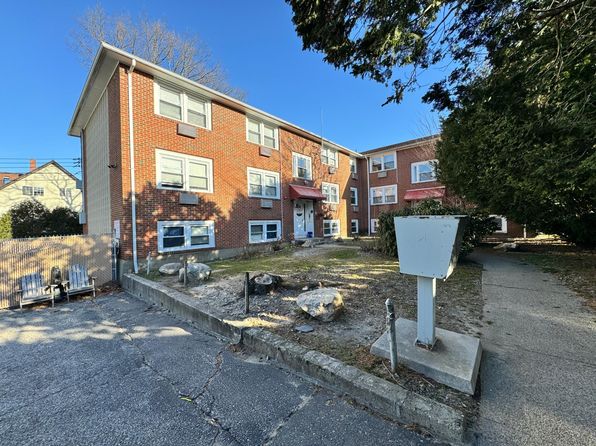 127 Trenton St APT 3