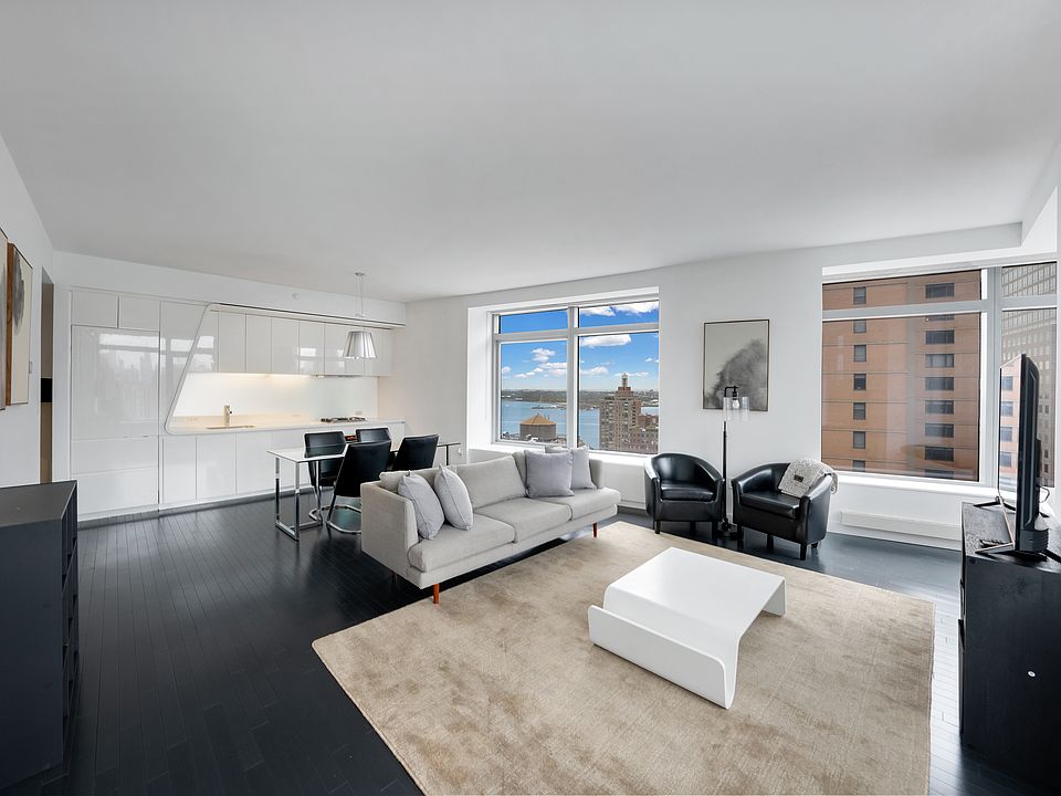 1st image of 123 Washington St APT 26B
