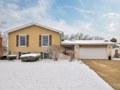1926 Cheshire Ln, Wheaton, IL, 60189
