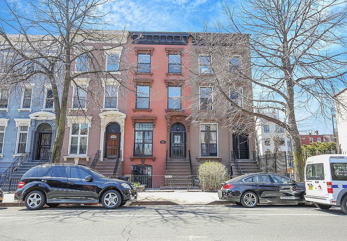 Primary listing photo