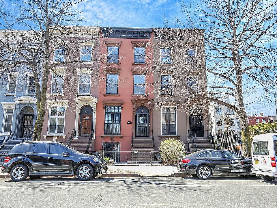 1st image of 478 Classon Ave APT 1