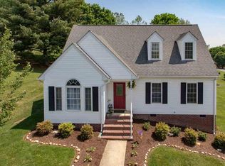 37 Folly Rd, Staunton, VA 24401
