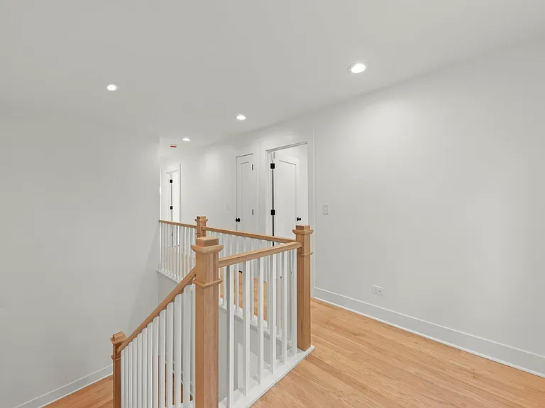 118 N President St — Photo 15